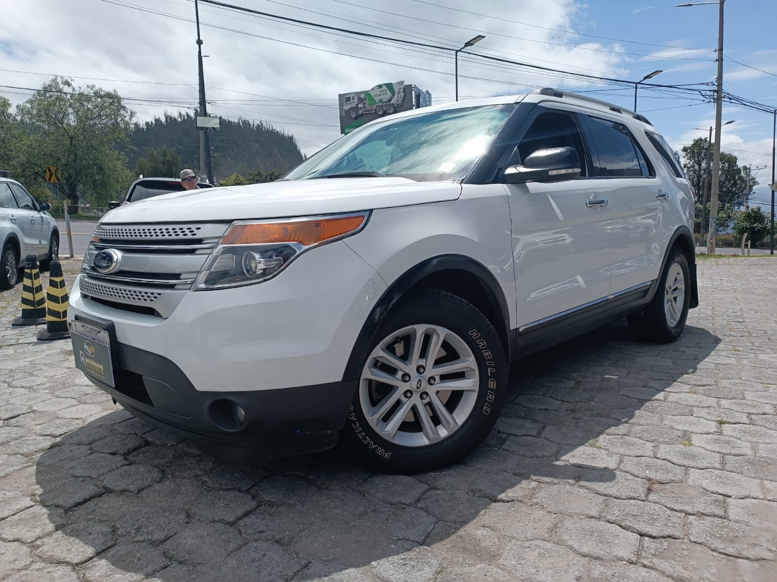 Ford Explorer XLT 4x4