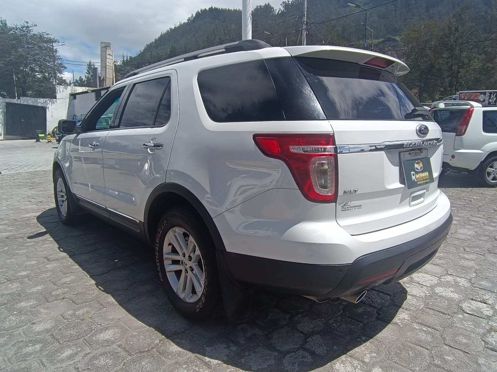 Ford Explorer XLT 4x4