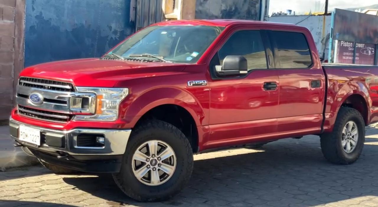 Ford F150 Lariat EcoBoost 4x4